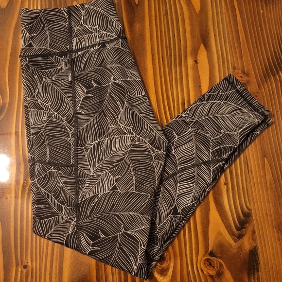 Victoria Secret On Point Flow Black Size 14 Used - Picture 3 of 5